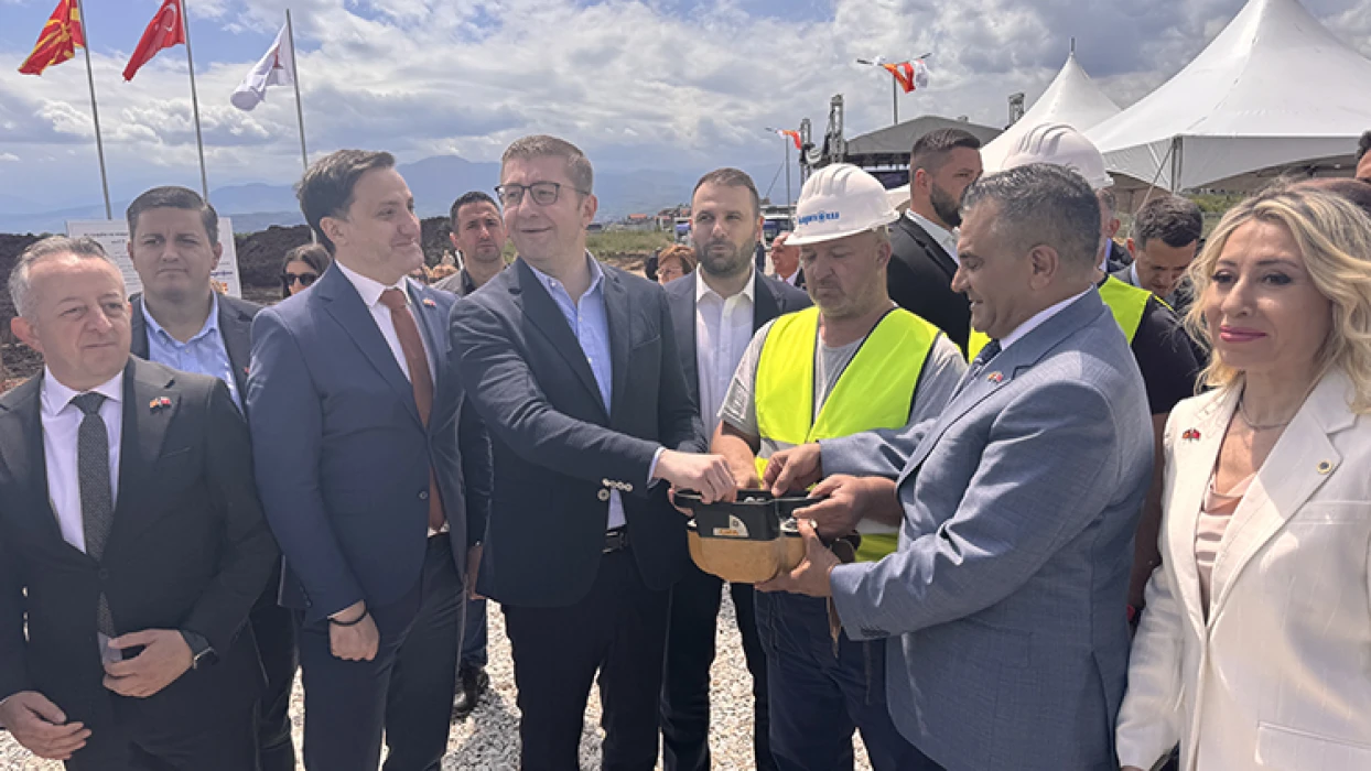 Türk iş insanının Kuzey Makedonya'da açacağı fabrikanın temeli atıldı