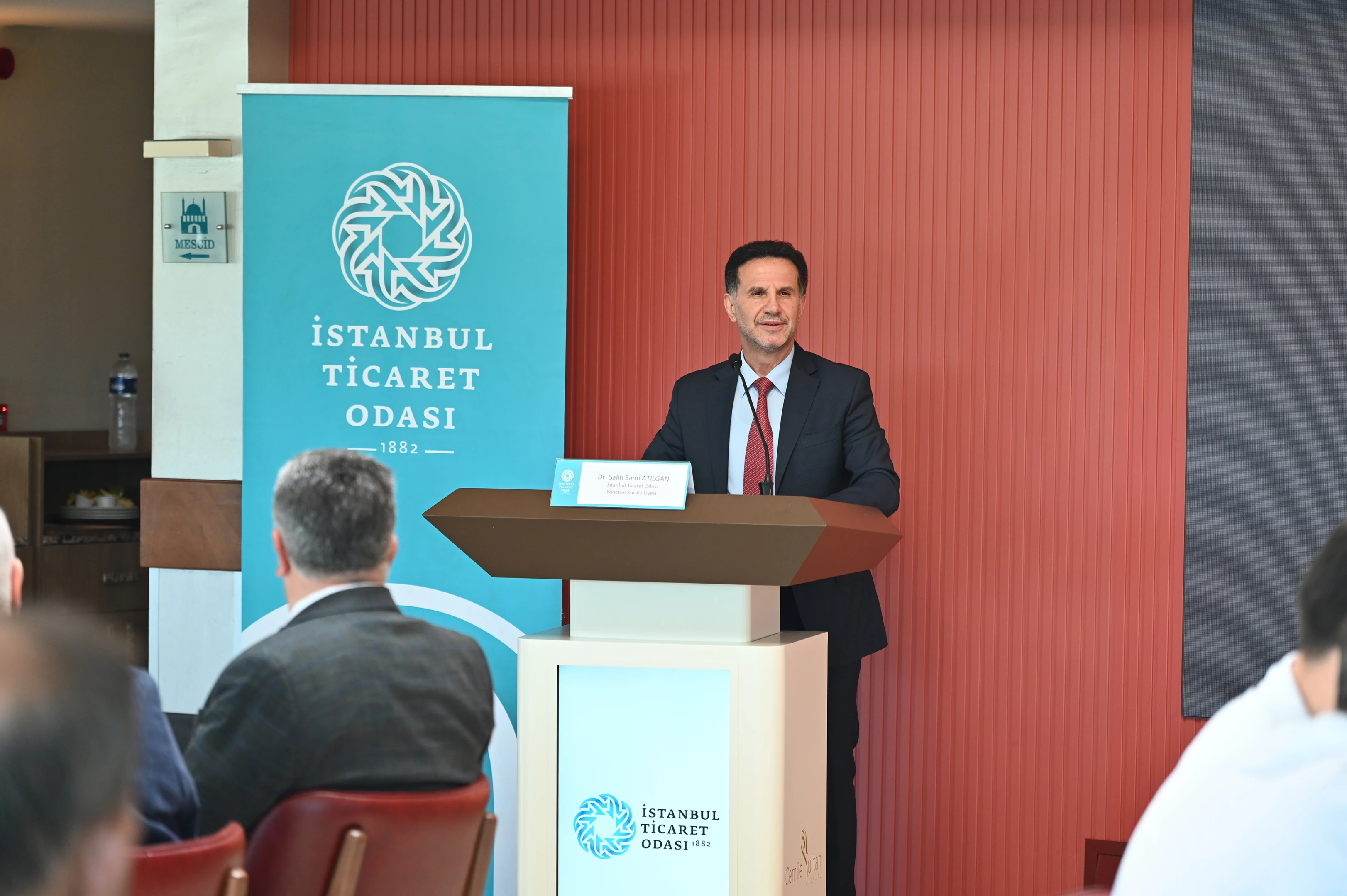 Diplomalı baklava ustaları yetişecek