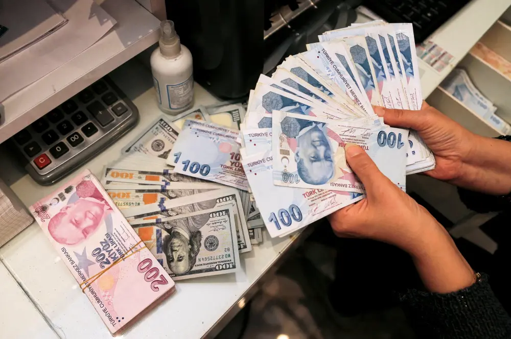 Bankacılık mevduatı 9 trilyon 910.6 milyar liraya yükseldi