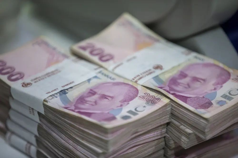 Bankacılık sektörü kredi hacmi geçen hafta 8 trilyon 889 milyar lira oldu