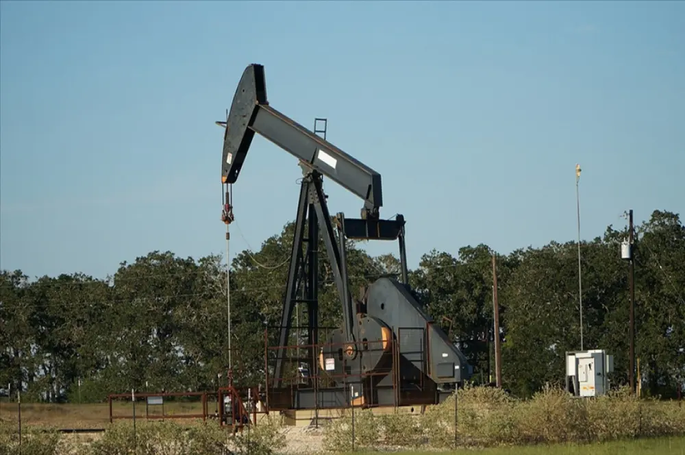 Brent petrolün varil fiyatı 84,15 dolar