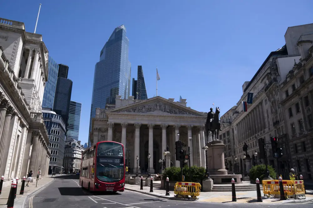 İngiltere'de perakende satışlar eylülde yavaşladı