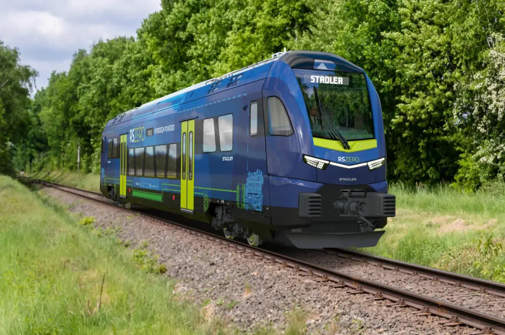 Sıfır CO2 üreten tren raylara indi