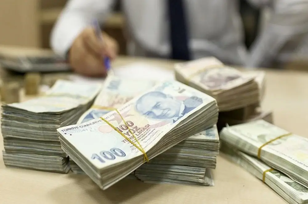 Şubatta bütçe 310 milyar lira açık verdi