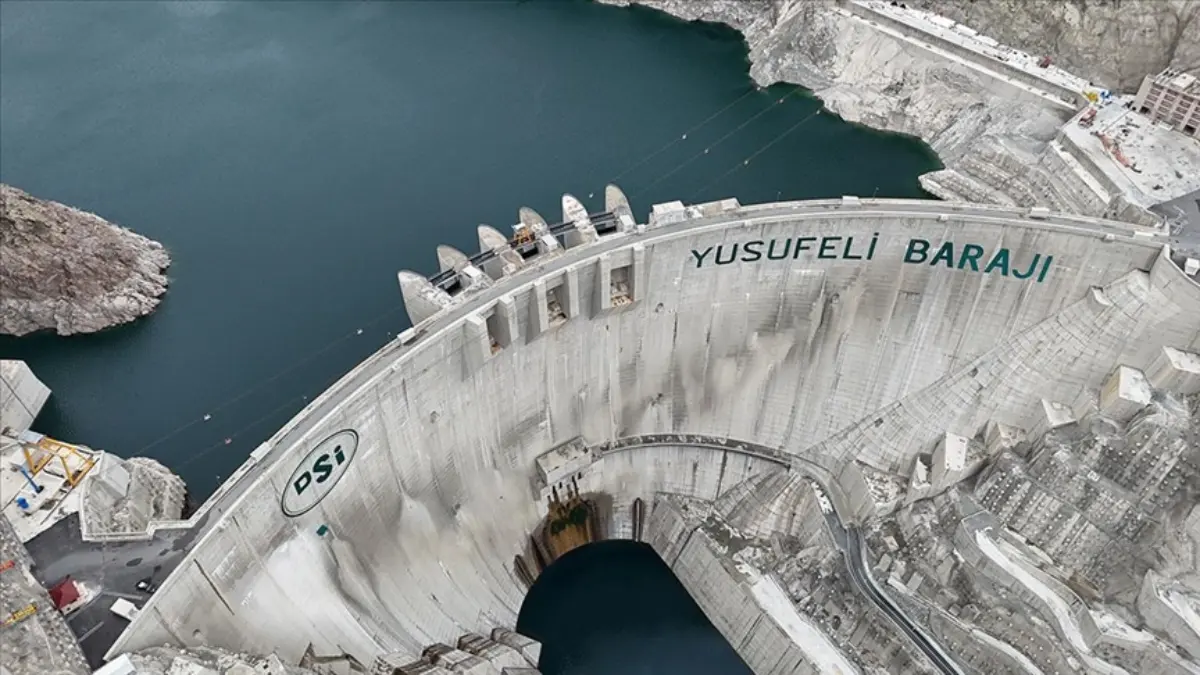 Yusufeli Barajı'ndan ekonomiye büyük katkı! 2,45 milyar kilovatsaat elektrik üretti