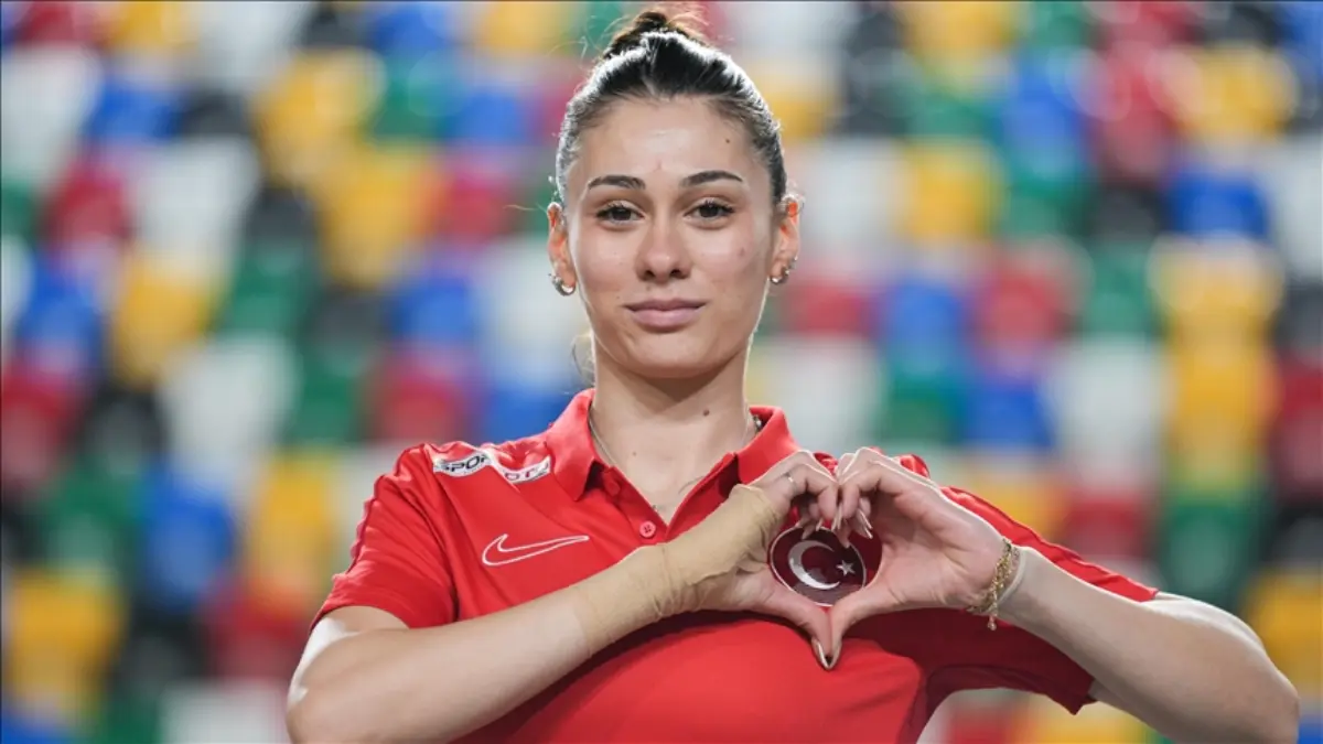 Milli atlet Aysel Önder Avrupa Şampiyonu oldu: Dünya rekoru kırdı!
