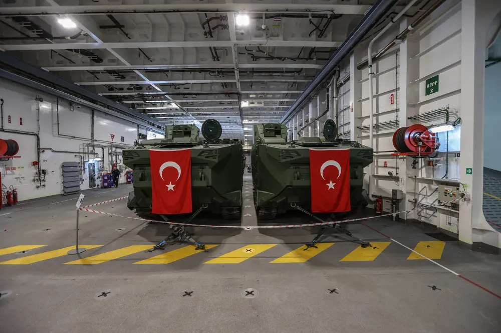 TCG Anadolu gemisi