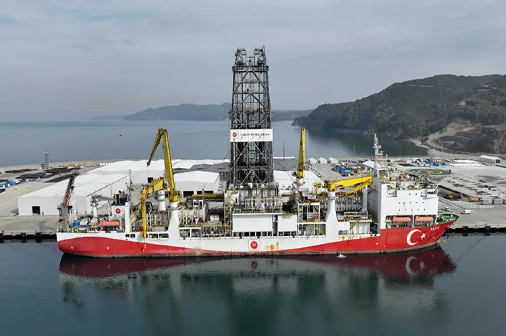 Keşiflerin Fatih'i Karadeniz'de sondaja devam ediyor