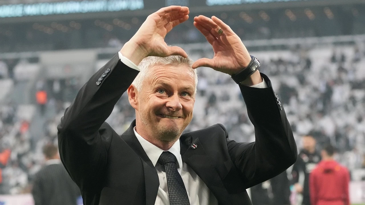 Beşiktaş'ta sol bek için teknik direktör Solskjaer devrede: Bundesliga’dan Daniel Svensson gündemde