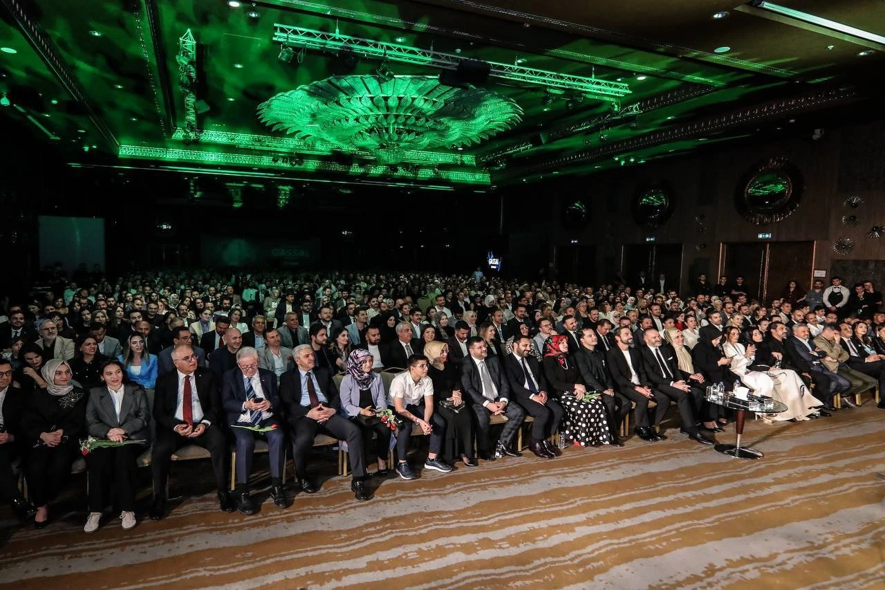 Gassal 2. Sezon Tabii’de yayında: Hande Soral ve Bayhan’lı yeni bölümler izleyiciyi ekrana kilitliyor