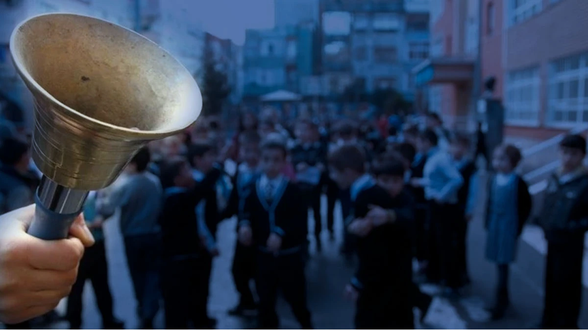 2025 okulların kapanış tarihi belli oldu! MEB açıkladı: Yaz tatili ne zaman?