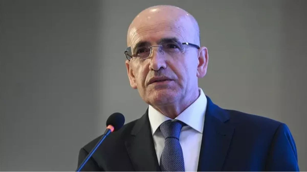Bakan Şimşek: 2025'te 64 milyar dolar turizm geliri hedefine ulaşmayı öngörüyoruz