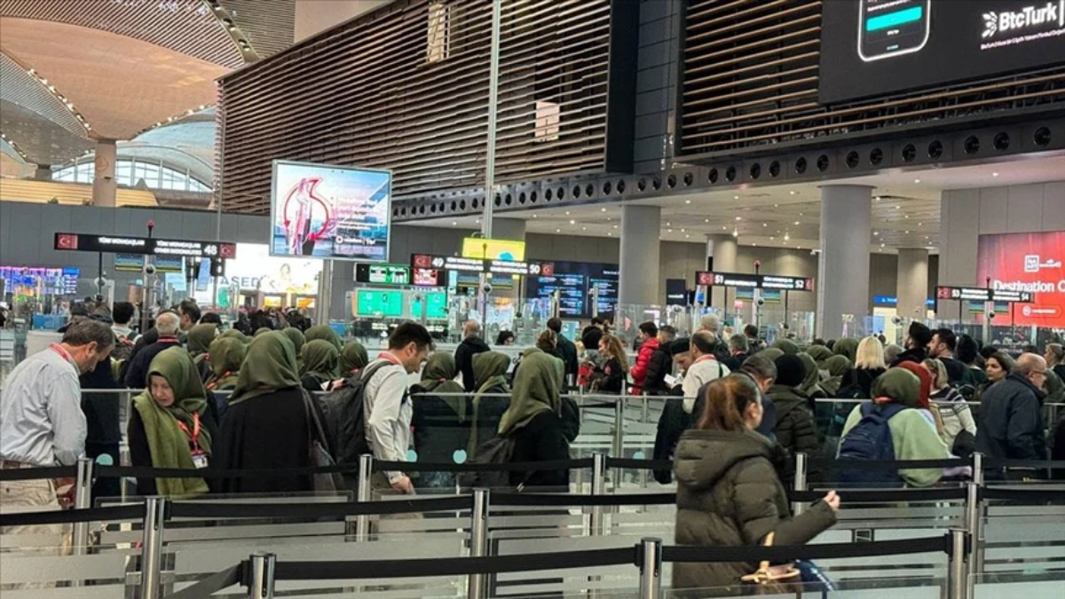 İstanbul havalimanlarından 2 ayda 19 milyon yolcu seyahat etti