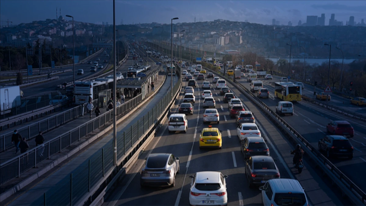 İstanbul trafiğinin cebe yükü belli oldu: Yıllık maliyet 6 milyar dolar
