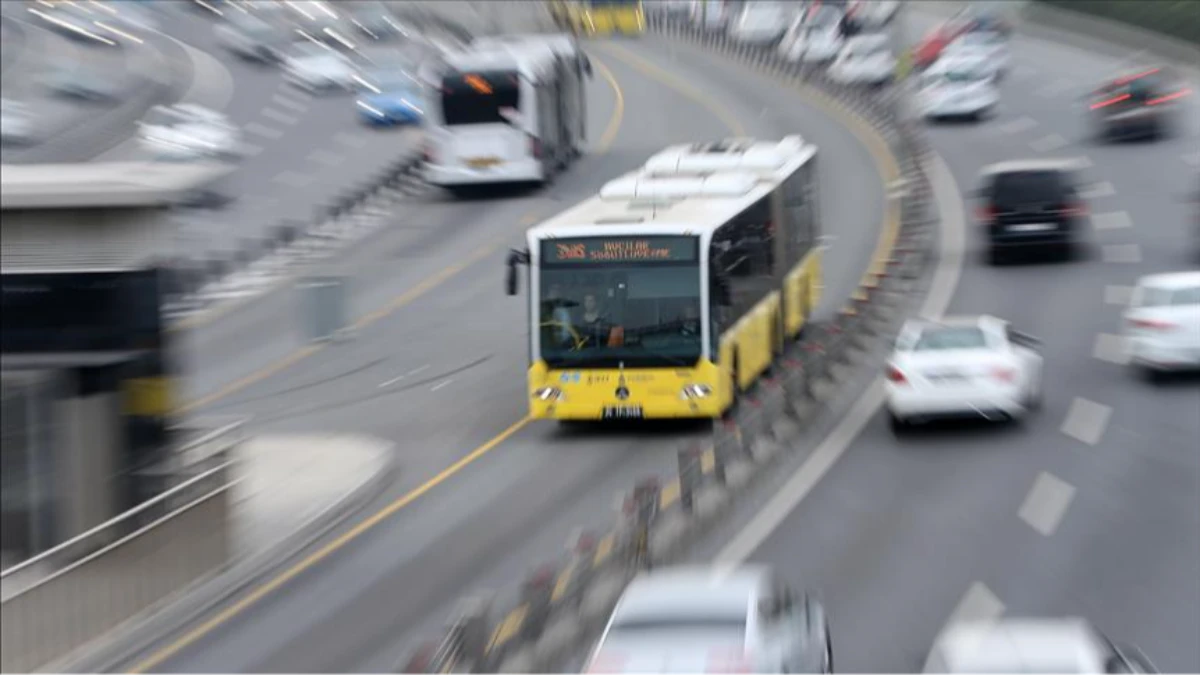 SON DAKİKA: 1 Mayıs'ta İstanbul'da bazı metro, metrobüs ve Marmaray seferleri yapılmayacak! Hangi yollar kapalı?