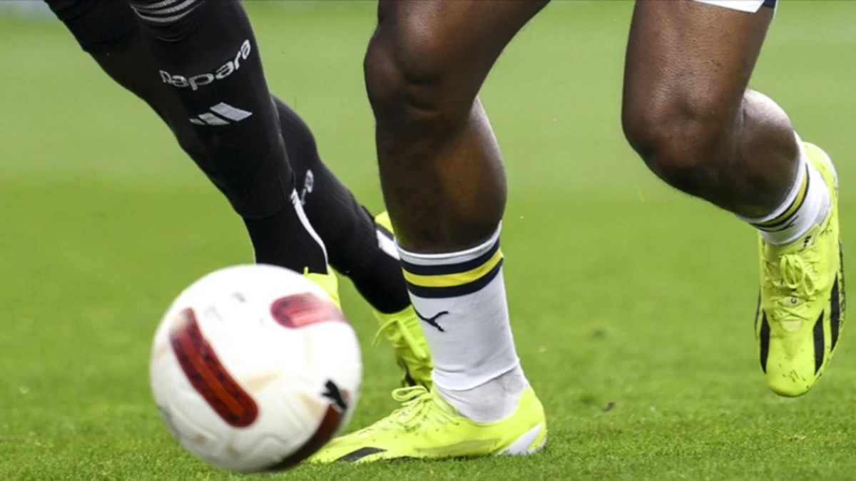 SON DAKİKA: Fenerbahçe-Beşiktaş maçının tarihi belli oldu! Zirveyi yakından ilgilendiriyor