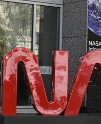 Astronotlara teknoloji serbestisi: NASA akıllı telefon kullanımını onayladı