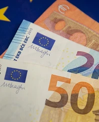 Euro Bölgesi'nde yıllık enflasyon nisanda değişmedi: %2,2