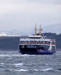 Fırtına nedeniyle Gökçeada ve Bozcaada feribot seferleri iptal edildi