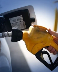 Çin’de akaryakıta yaklaşık 100 dolarlık zam