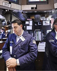 Petrol geriledi, dolar endeksi güçlendi: Piyasalar ABD verilerini bekliyor