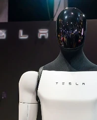 Tesla'nın Optimus robotunun üretiminde kriz: Maliyetler üç katına çıkabilir