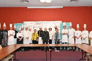 Genç şefler Boğaziçi Lüferi için mutfakta