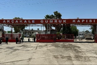 12 yıl sonra bir ilk! Akçakale Gümrük Kapısı'nda pasaportlu geçişler yeniden başladı