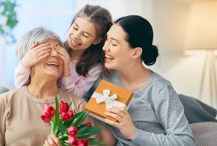2026 ANNELER GÜNÜ HEDİYE ÖNERİLERİ: Anneler Günü hediyesi ne alınır? İşte farklı hediye fikirleri