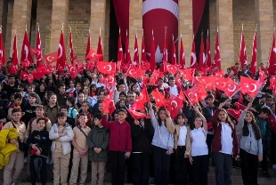 23 Nisan coşkuyla kutlanıyor! İlk tören çocuklarla Anıtkabir'de