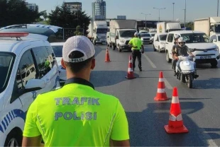 30 AĞUSTOS SON DAKİKA: İstanbul'da bu yollar trafiğe kapatıldı: Araç sahipleri dikkat!