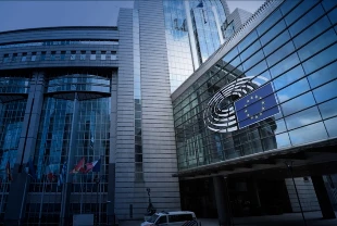 AB: Trump'ın politikalarına rağmen ABD'yle 'stratejik ortaklık' sürüyor