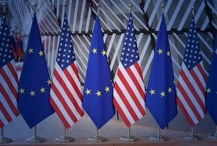 ABD ve AB arasındaki Grönland gerilimi hafifledi: Tarife misillemesi 6 ay daha ertelendi