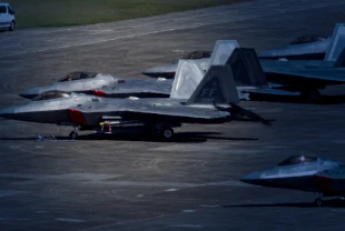 ABD'den dev askeri yığınak: Son 48 saatte Orta Doğu'ya onlarca savaş uçağı sevk edildi