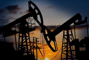 ABD’den petrol raporu: Hürmüz krizi fiyat tahminlerini yukarı çekti