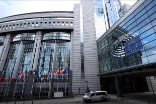 AB'den Kosova kararı: Cezai tedbirler kaldırıldı