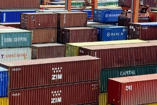 AB'nin aylık dış ticaret fazlası 8,1 milyar avro oldu