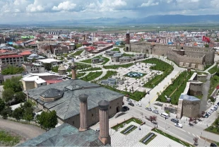 Açık hava müzesini Erzurum, yaz aylarında turistlerin rotasında