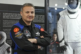 AKM’de uzay buluşması: Alper Gezeravcı çocuklarla bir araya geliyor