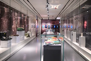 Aliya İzetbegoviç’in hayat, fikir ve mücadele mirası AKM’de sergileniyor