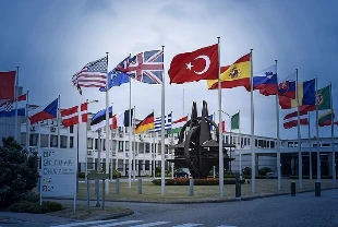 Alman basını yazdı: ABD NATO’ya yaptığı askeri katkıları azaltacak