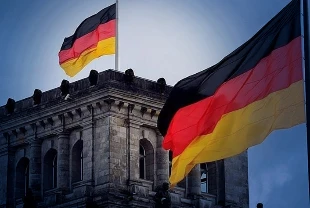 Alman ekonomisi birinci çeyrekte %0,3 büyüdü: Beklentileri aştı