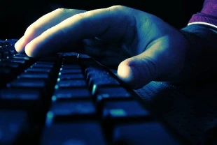 Alman istihbaratı Rusya'nın casusluk girişimlerinin arttığını açıkladı