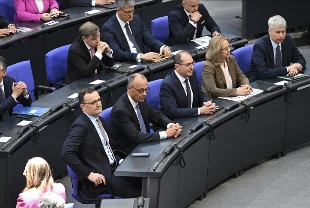 Almanya'da tartışmalı emeklilik tasarısı mecliste onaylandı