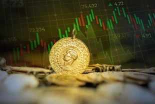 Altın fiyatı için iki senaryo: Rekor hazırlığı mı yoksa teknik düzeltme mi?