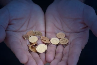 Altın piyasasında sert satış: Jeopolitik gerilim yeniden alevlendi