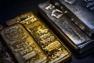 Altın ve gümüşte çifte rekor: Küresel yatırımcı güvenli limana sığındı