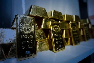 Altın yönünü arıyor: Yatırımcılar barış görüşmeleri ve diplomatik sinyallere odaklandı