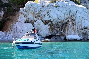 Antalya'daki deniz mağarası fotoğraf tutkunlarının yeni gözdesi oldu
