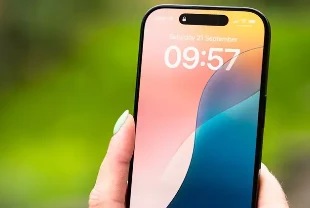 Apple iPhone’ları “bölecek”